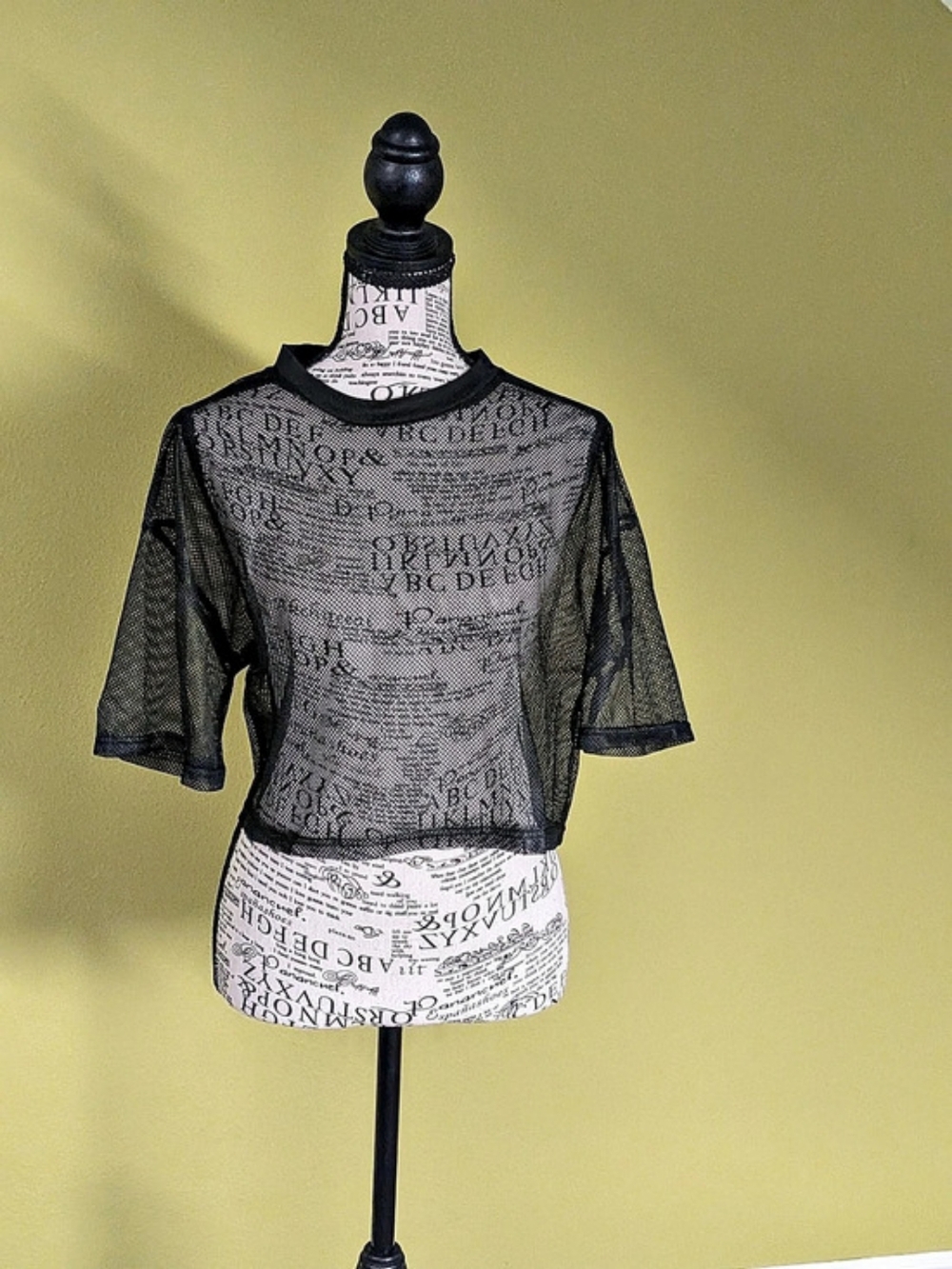 Women's Black Mesh Short Sleeve Top